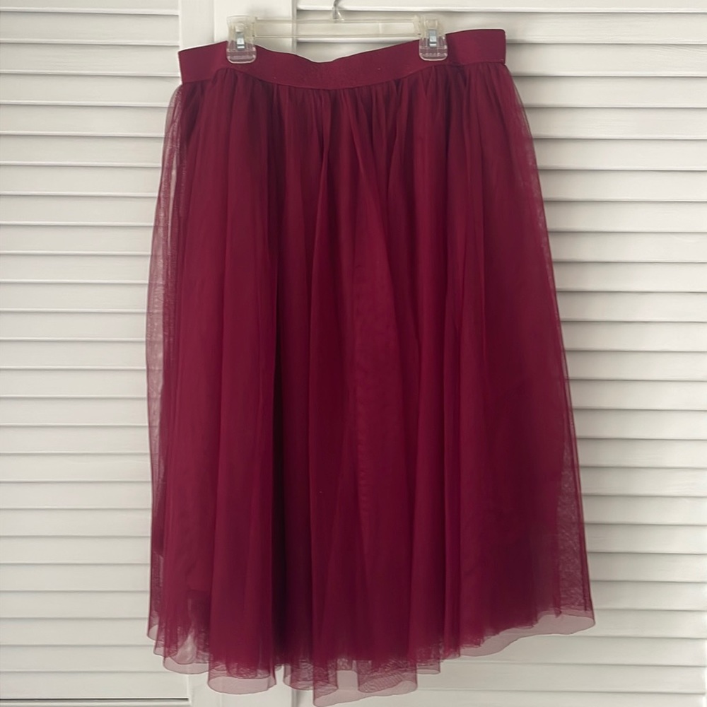Women’s elastic waist midi tulle skirt